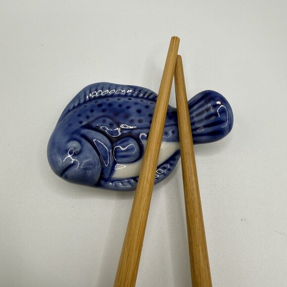 Blue Porcelain Fish Chopstick Rests - Picture 4 of 6